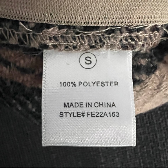 FASHION NOVA Vibe With Me Plaid Skort in Plaid Taupe Size S NWT - Picture 6 of 7